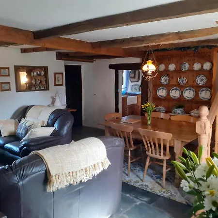 Holiday home Beautiful 300 Year Old Traditional Country